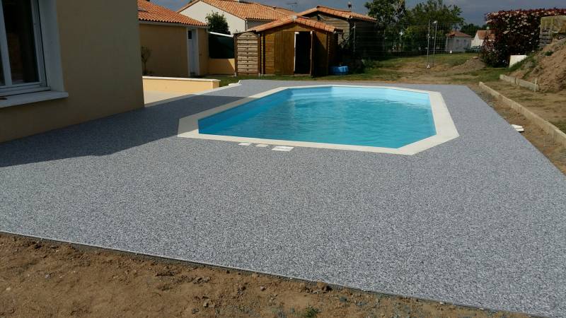 Contours piscine VENDEE