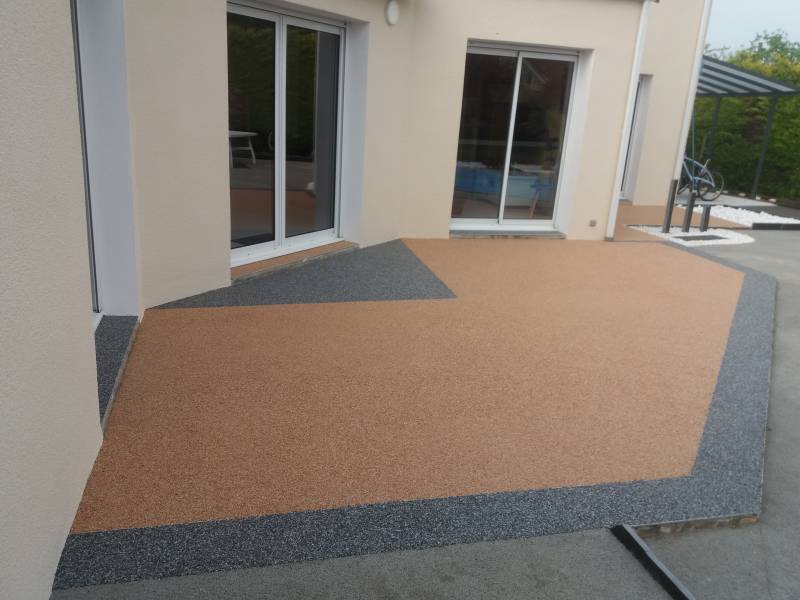 Terrasse en résine REVASTONE