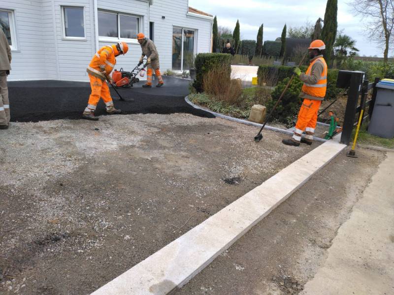 Coulage de l'enrobé à chaud Vendée