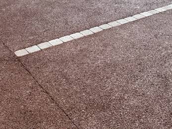 Mélange joints pavés et joints discrets