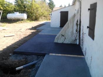 Trottoirs en béton poreux REVASOL