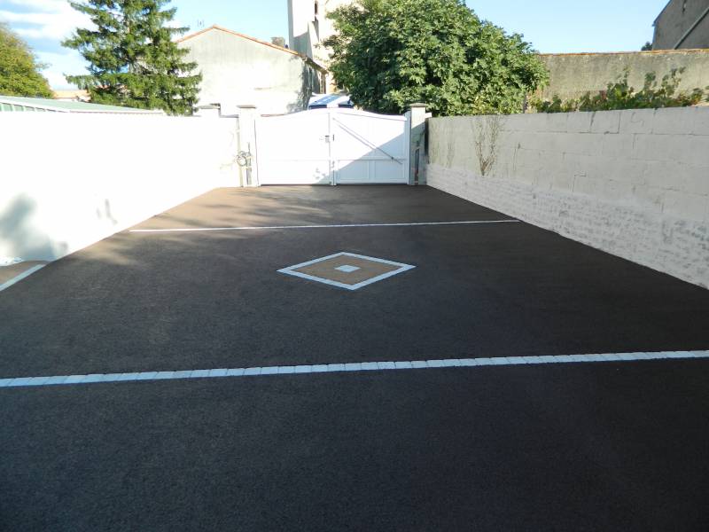 Allée de voiture en béton vendée