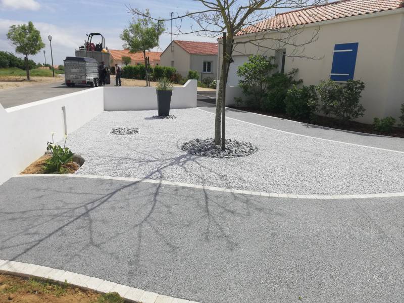 Aménagement extérieur décoratif REVASOL (Vendée)