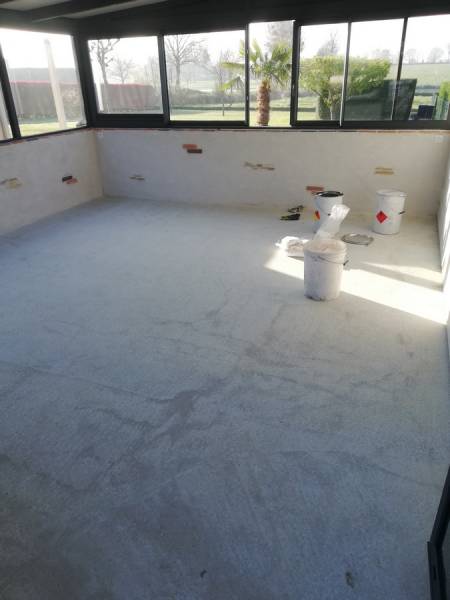 AVANT (chape brute en béton) REVASOL