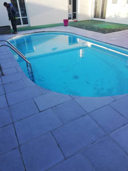 AVANT (Plage piscine en dallage) REVASOL