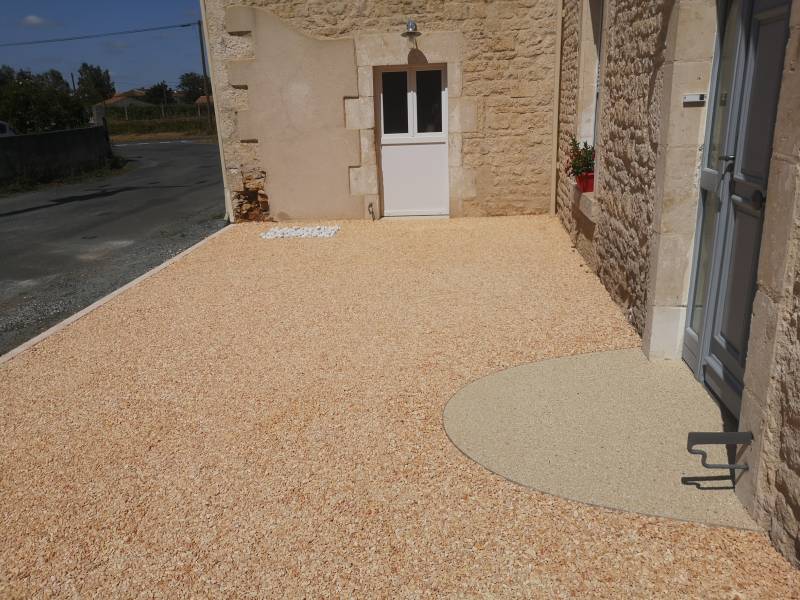 REVASTAB avec graviers marbrés