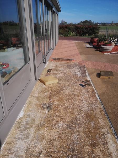 APRES (Application de la résine drainante sur dallage existant) REVASOL