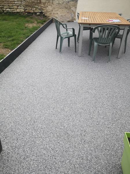 Terrasse en résine décorative Vendée