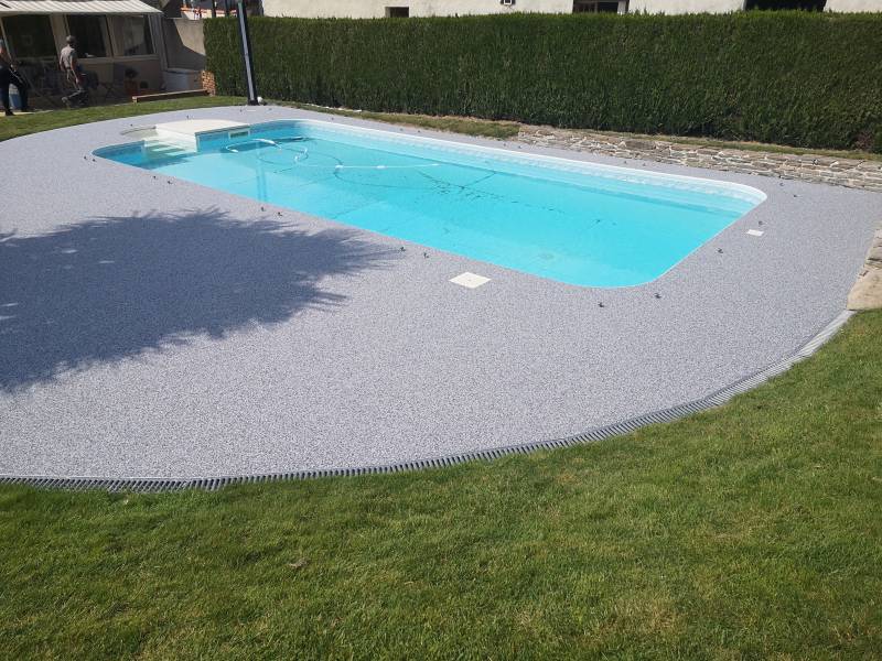 Terrasse piscine moderne Vendée