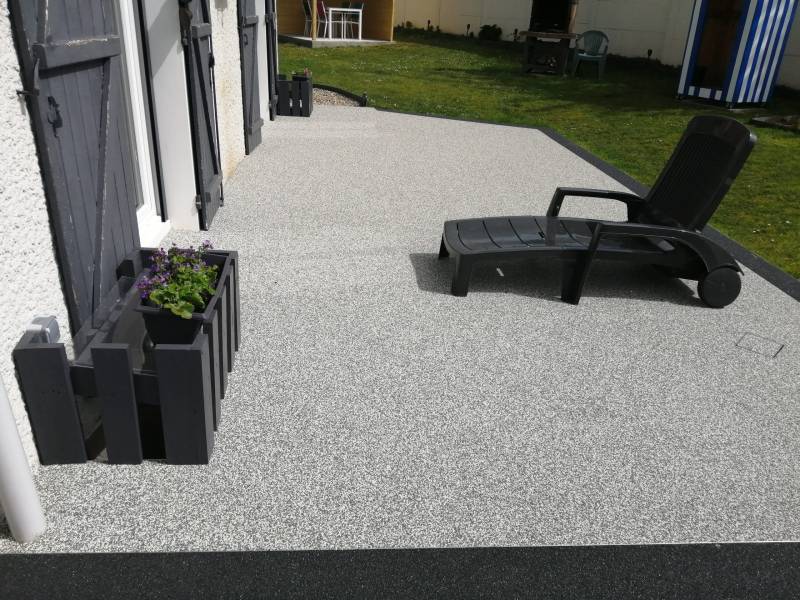 Résine Souple Revagom couleur roche à Pornic