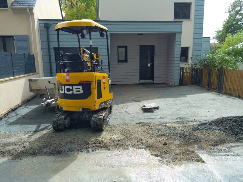 Terrassement du parking Couëron