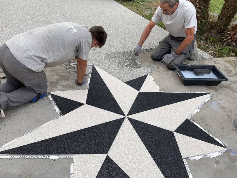 Pose d'un motif bi-color Luçon