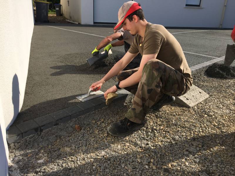 Nettoyage des pavés de joint dilatation Château d'Olonne