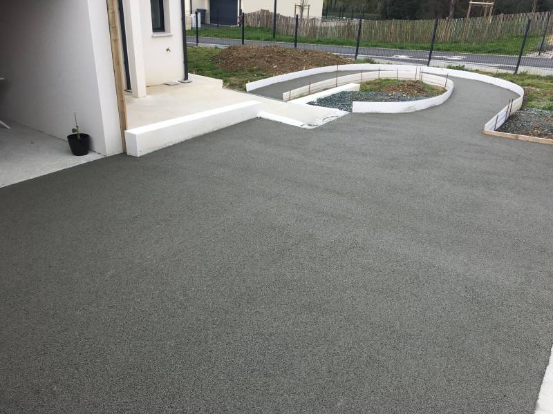 Béton drainant sur parking et allée Vigneux de bretagne