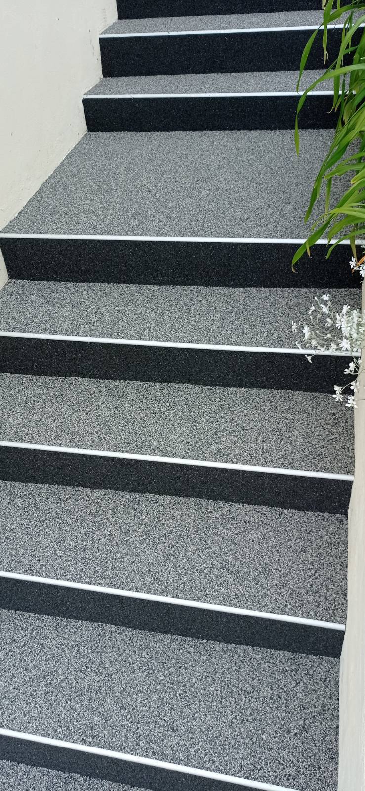 Résine Souple Revagom noir à Challans